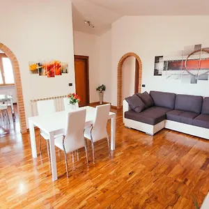 https://domus-leonardo-private-free-parking.it-romehotels.com